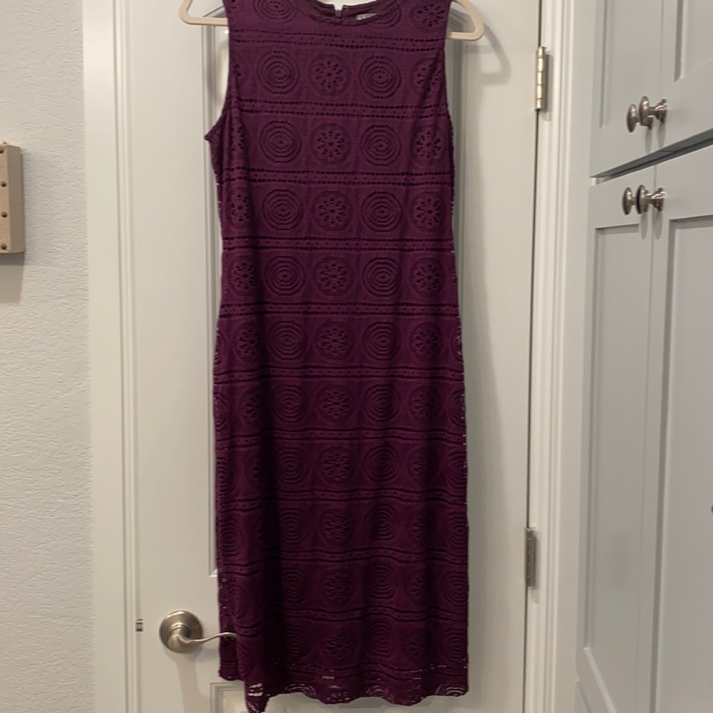 Women’s burgundy dress. Size 6